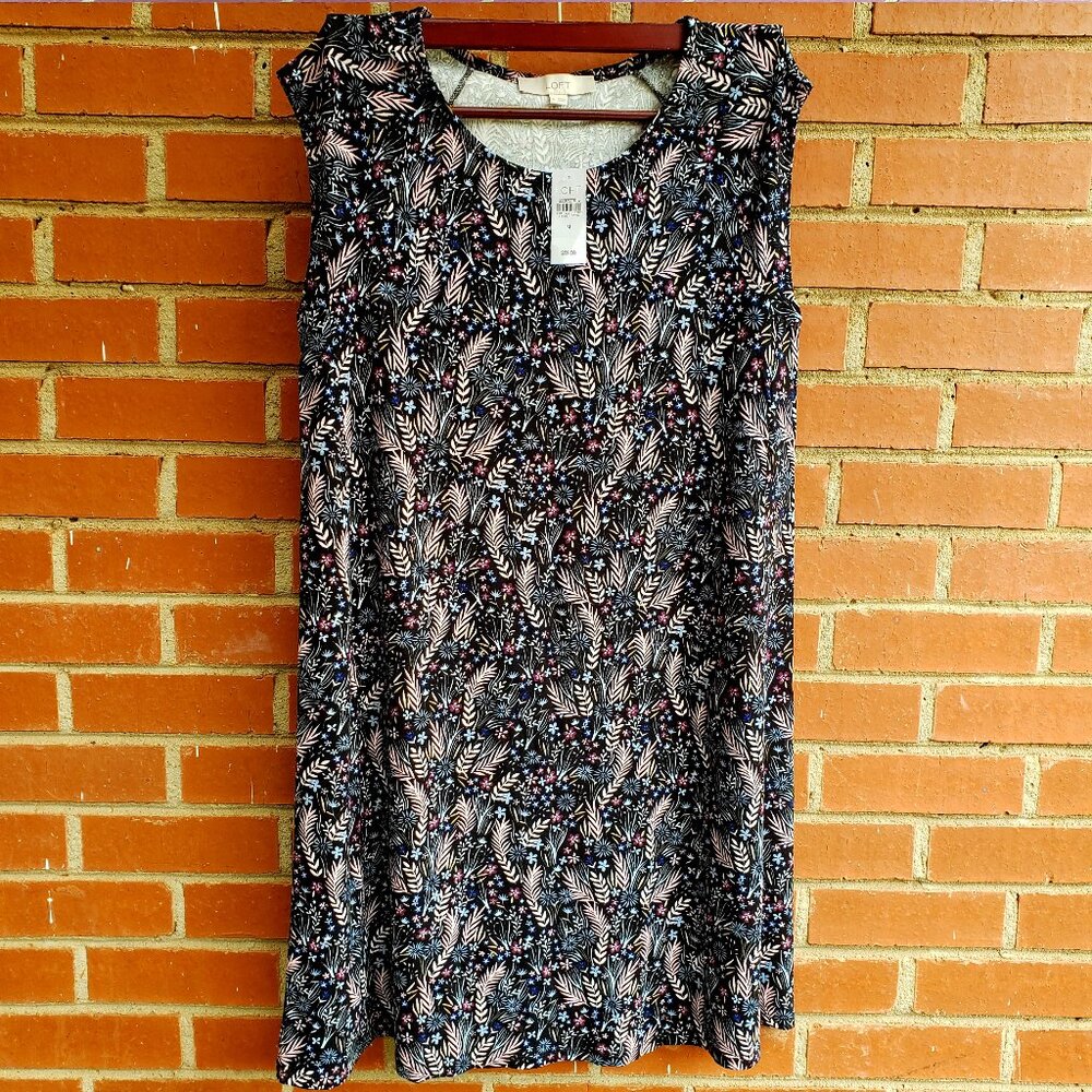 BNWT LOFT floral sleeveless comfy slip-on (M)